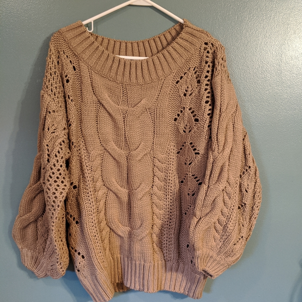Oversized brown sweater